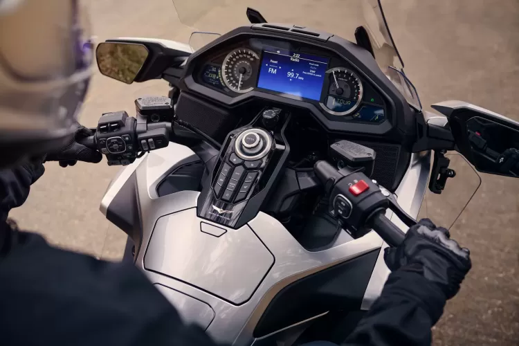 Gold Wing Tour Gold 2025 Detail E