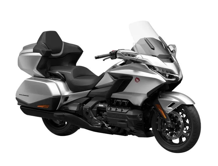 Gold Wing Tour Silver 2025 Main