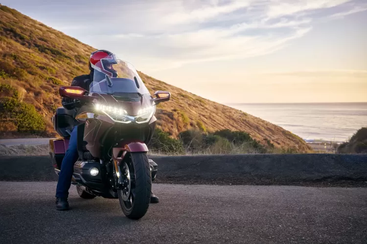 Gold Wing Tour 2025 Action C