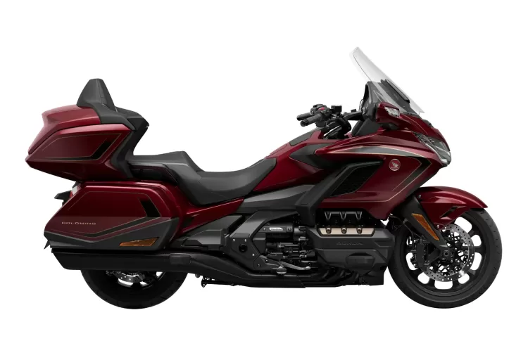 Gold Wing Tour Red 2025 Right Side
